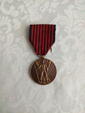 Militarie, medaille vrijwilliger 1940-45