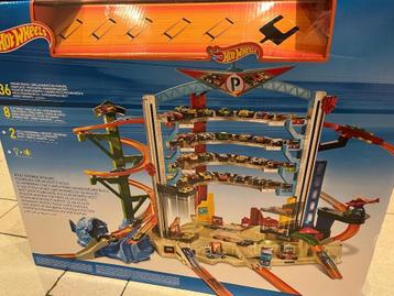 Ultimate garage hot wheels beschikbaar voor biedingen