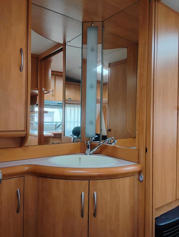  Caravan Hobby 460 excellent  easy in top staat  beschikbaar voor biedingen