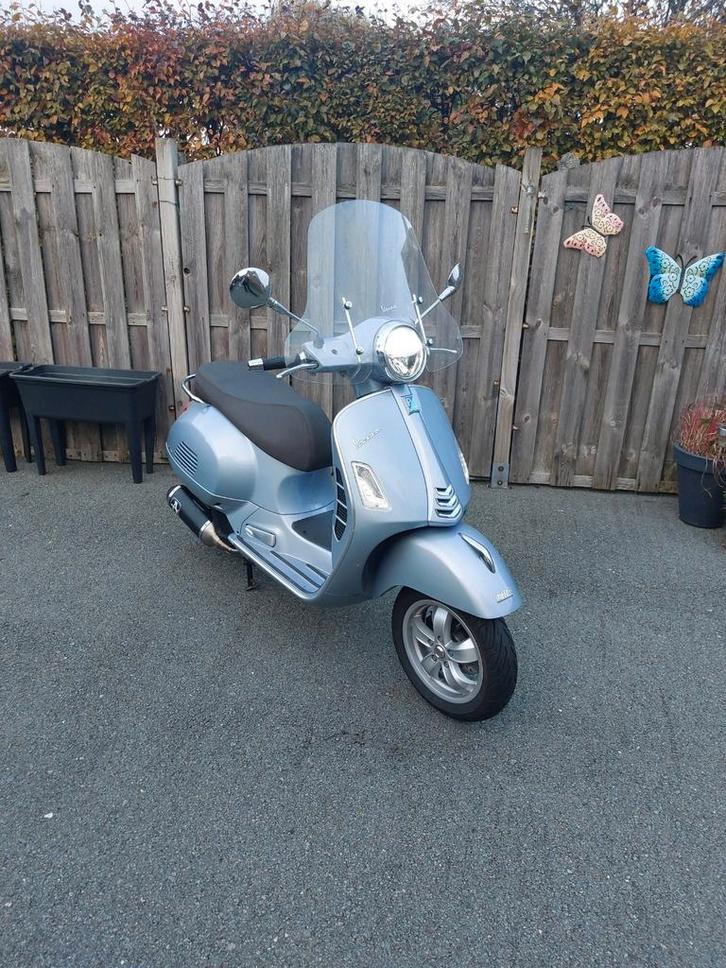 Vespa GTS 125 2022, Motoren, Motoren | Piaggio, Particulier, Scooter, 11 kW of minder, 1 cilinder, Minimaal motorrijbewijs A1