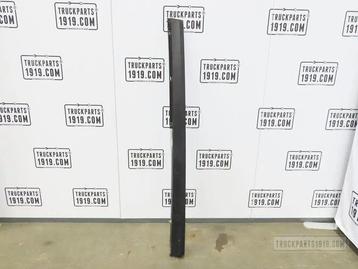 Mercedes-Benz Body & Chassis Parts Sierlijst Li. MB MP4 beschikbaar voor biedingen