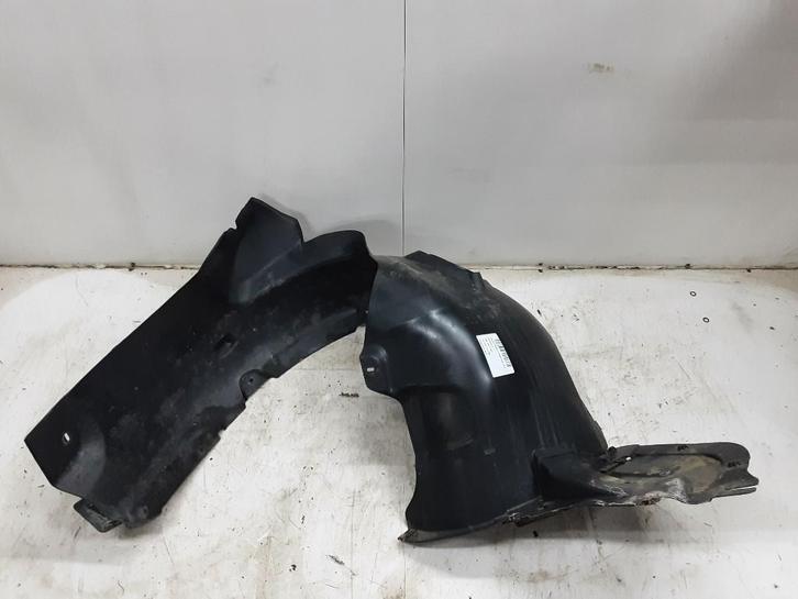BINNENSPATSCHERM LINKS VOOR Skoda Fabia III Combi (NJ5), Auto-onderdelen, Carrosserie, Spatbord, Skoda, Voor, Links, Gebruikt