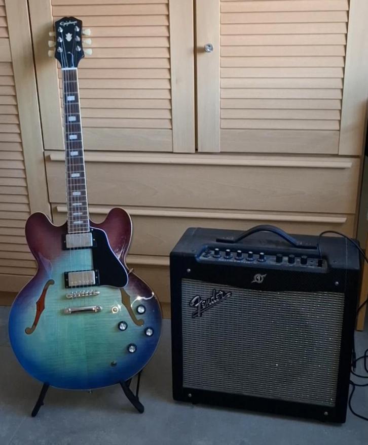 Gitaar Epiphone ES-335 & Versterker Fender (40W), Muziek en Instrumenten, Snaarinstrumenten | Gitaren | Elektrisch, Zo goed als nieuw