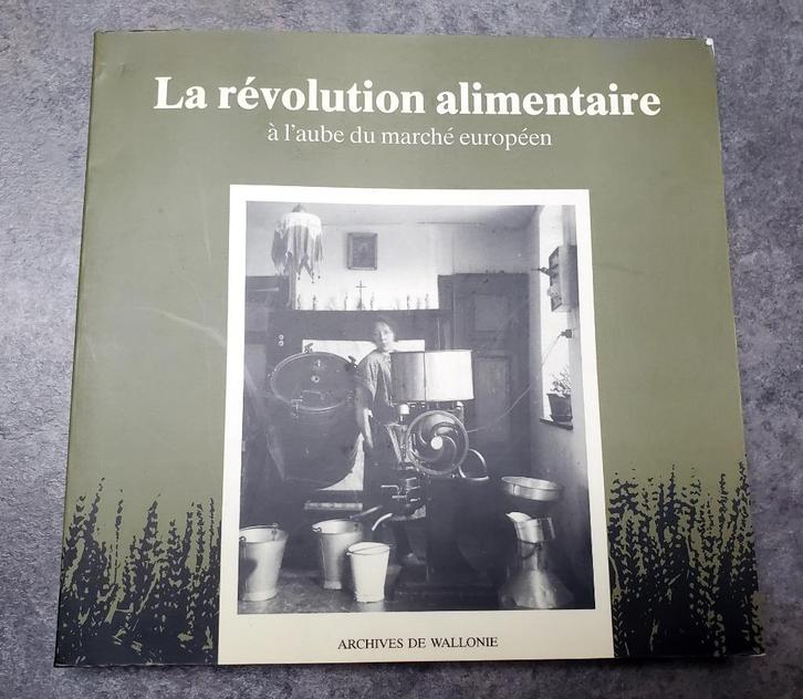 Livre de 204 pages en N/B., Verzamelen, Merken en Reclamevoorwerpen, Gebruikt, Ophalen of Verzenden
