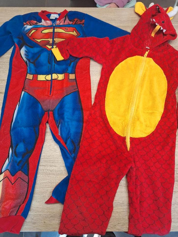 Onesie maat 110, Kinderen en Baby's, Kinderkleding | Maat 110, Gebruikt, Jongen of Meisje, Nacht- of Onderkleding, Ophalen of Verzenden