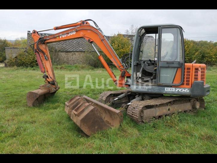 Pel-Job EB706 rupsgraafmachine, Zakelijke goederen, Machines en Bouw | Kranen en Graafmachines, Graafmachine