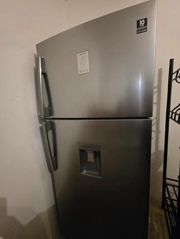 Amerikaanse koelkast beschikbaar voor biedingen