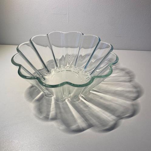 Pyrex pudding/flan vorm, Antiek en Kunst, Antiek | Schalen, Ophalen of Verzenden