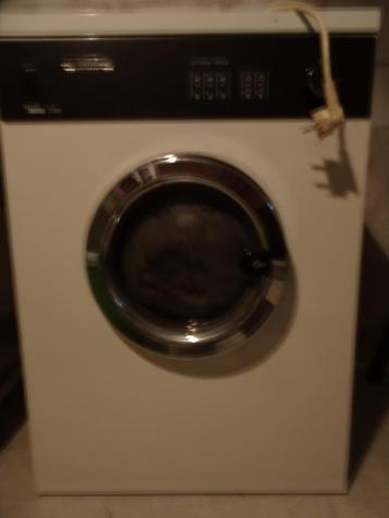 Sèche-linge Zanussi. Livraison gratuite, 6 à 8 kg, Chargeur frontal, Enlèvement, Utilisé