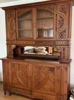 Antieke eiken buffetkast met gedetailleerd houtsnijwerk, Huis en Inrichting, Ophalen, Gebruikt, Met deur(en), 200 cm of meer