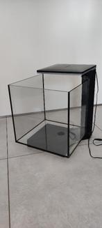 Aquarium cubique 32l avec éclairage, Animaux & Accessoires, Enlèvement, Utilisé, Aquarium vide