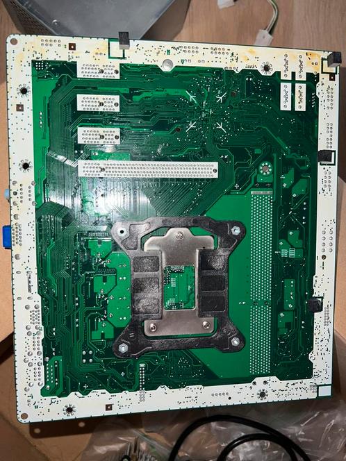 DELL VJ4YX/40DDP/MIH81R (ik weet niet of het werkt), Computers en Software, Moederborden, Zo goed als nieuw, Intel, DDR3, Ophalen