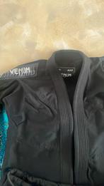 Kimono venum, Sport en Fitness, Vechtsporten en Zelfverdediging, Ophalen, Maat M, Zo goed als nieuw, Vechtsportkleding