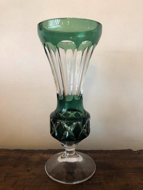 Vase vert cristal Val Saint Lambert, Antiquités & Art, Antiquités | Verre & Cristal, Enlèvement ou Envoi