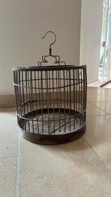 Vogelhuis beschikbaar voor biedingen