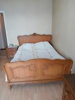 Gratis 

Bed + nachtkastje
Ladekast
., Huis en Inrichting, Slaapkamer | Complete slaapkamers, Ophalen, Gebruikt