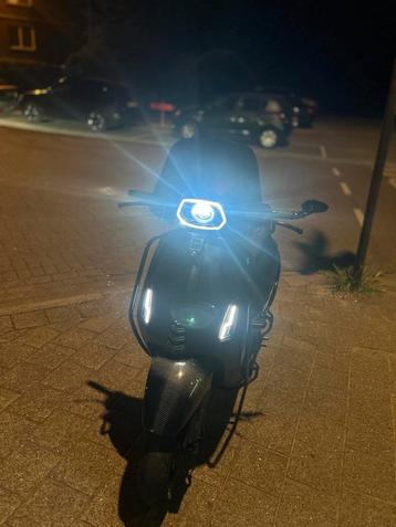 Vespa Sprint, Fietsen en Brommers, Scooters | Vespa, Ophalen of Verzenden, Zo goed als nieuw, 50 cc, Klasse A (25 km/u)