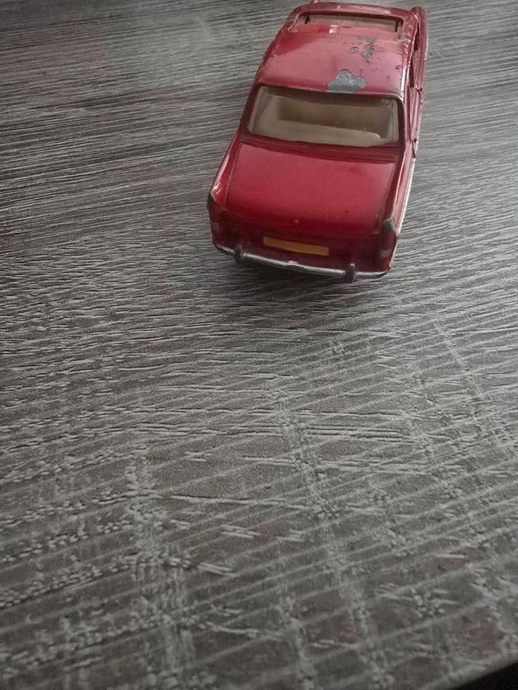 Dinky Toys Peug eot 404 réf, 538- Made in France - Vintage, Hobby en Vrije tijd, Modelauto's | 1:87, Zo goed als nieuw, Ophalen of Verzenden