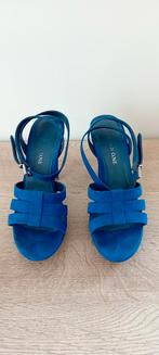 Blauwe sandalen met hoge hakken. Schoenmaat 38, Nieuw, Sandalen of Muiltjes, Blauw, Ophalen of Verzenden