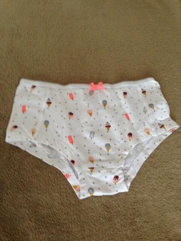 Witte slip met ijsjes, Good Day, 158-164  beschikbaar voor biedingen