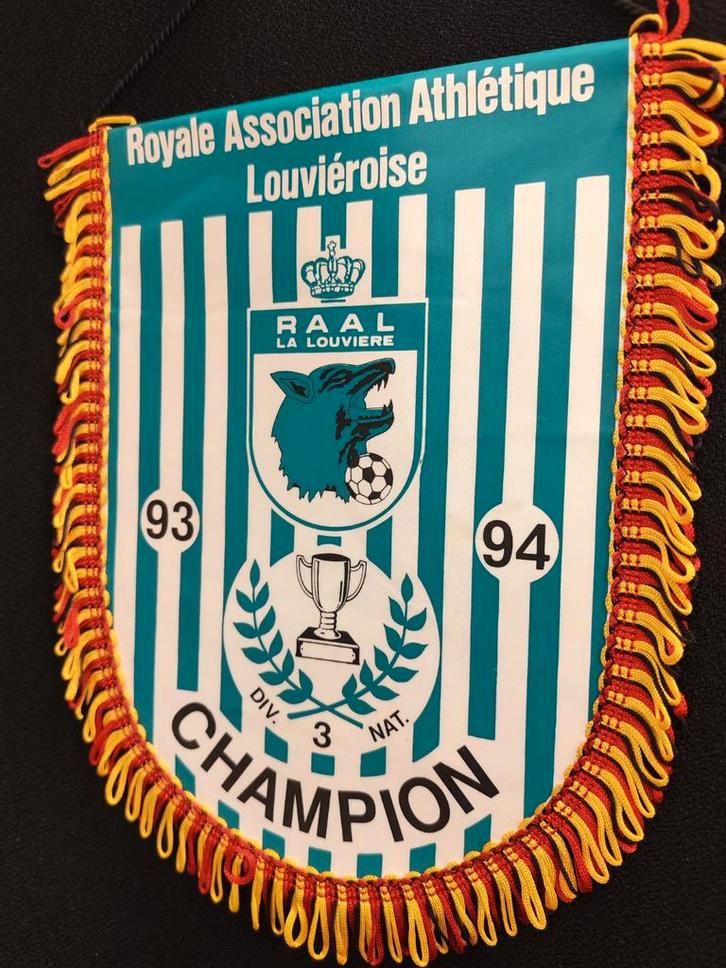 fanion football vintage, Collections, Articles de Sport & Football, Comme neuf, Jeu, Enlèvement ou Envoi