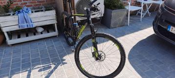 Trek Superfly 6 disponible aux enchères