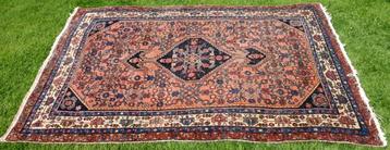 Oud oosters tapijt uit de jaren 30 beschikbaar voor biedingen