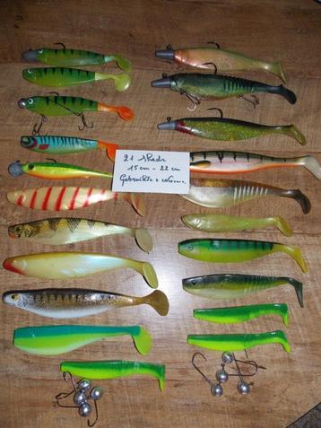 Grote shads 15cm tot 25 cm  beschikbaar voor biedingen