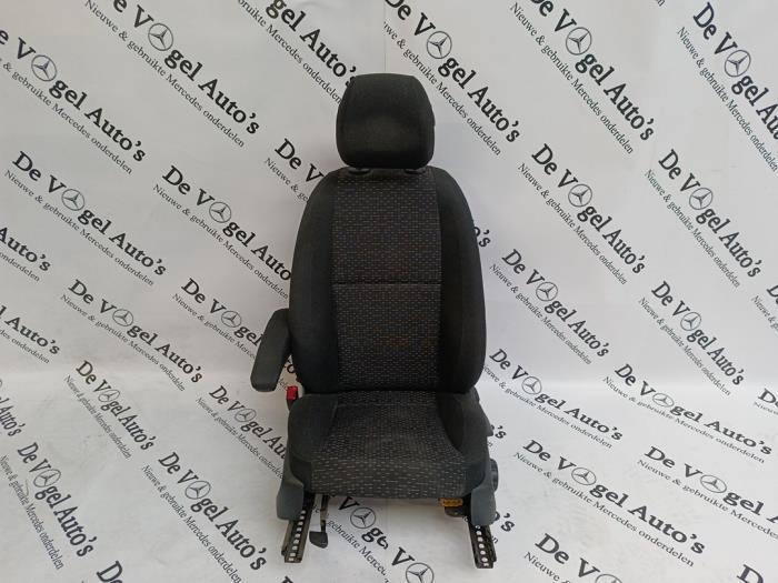 Stoel links van een Mercedes Vito, Auto-onderdelen, Interieur en Bekleding, Mercedes-Benz, Gebruikt, 3 maanden garantie, Ophalen of Verzenden