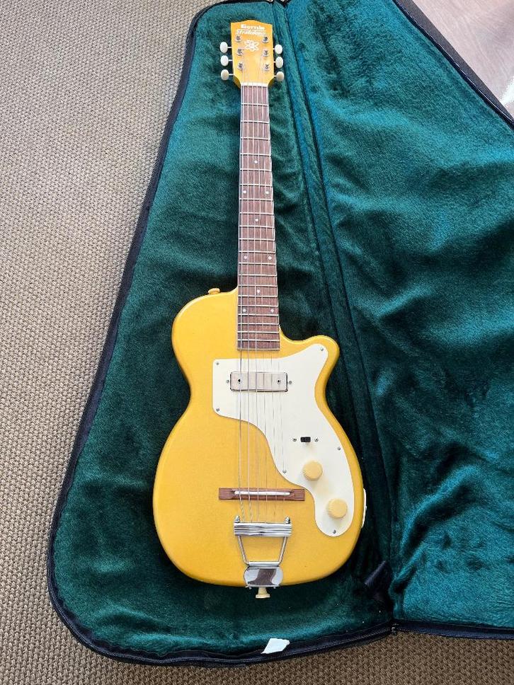 Guttlin Stratotone H44 , copy Harmony"H44 guitar., Musique & Instruments, Instruments à corde | Guitares | Électriques, Comme neuf