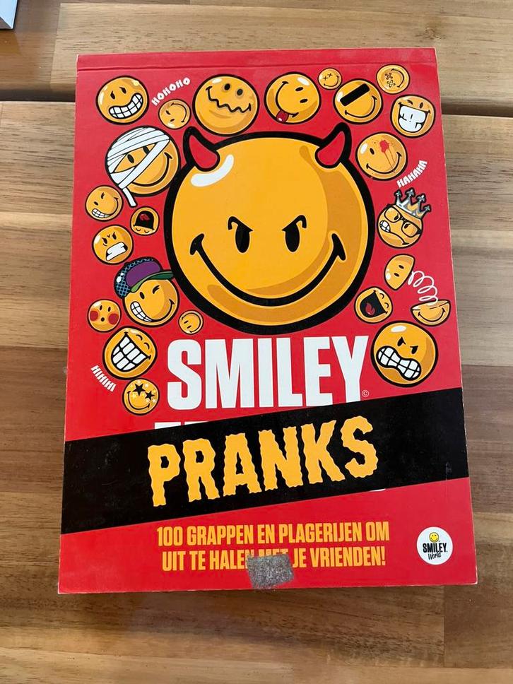 Smiley pranks boekje, Boeken, Kinderboeken | Jeugd | onder 10 jaar, Ophalen of Verzenden