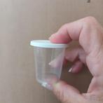 Pots en plastique avec couvercle blanc 30ml (75 pièces) médi, Envoi, Neuf