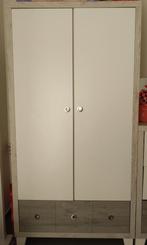 Kleerkast 2 deurs + commode, Huis en Inrichting, Kasten | Kleerkasten, Ophalen, 50 tot 100 cm, Zo goed als nieuw, 150 tot 200 cm