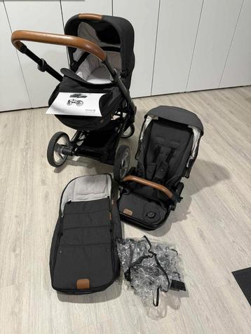 Mutsy Nio kinderwagen Antraciet zwart kader beschikbaar voor biedingen