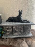 Dobermann hondenbeeld op urn als set of los beeld te koop, Nieuw, Ophalen of Verzenden