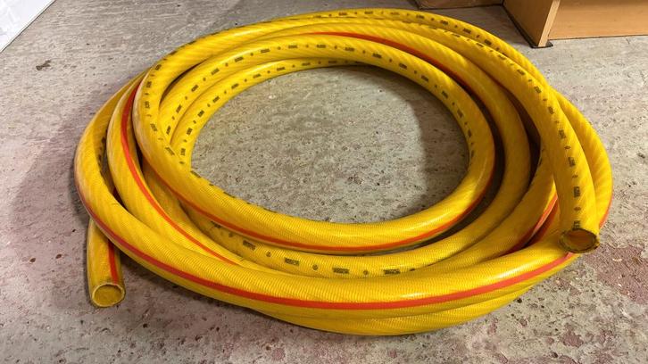 Waterslang (1 Inch binnendiameter), Tuin en Terras, Tuinslangen, Zo goed als nieuw, Tuinslang, Ophalen