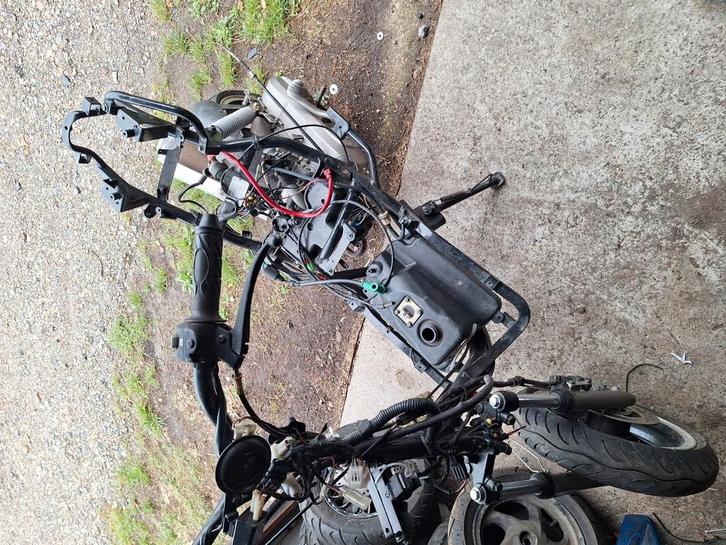 Frame keeway 50cc A klasse deel 1 en 2 + gva, Fietsen en Brommers, Brommeronderdelen | Algemeen, Zo goed als nieuw, Carburateur