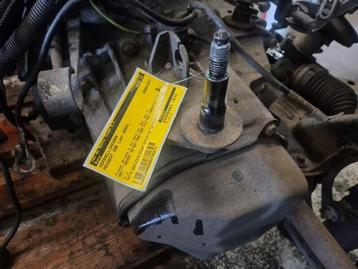 Versnellingsbak van een Peugeot 206 beschikbaar voor biedingen