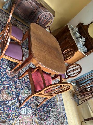 Uitschuifbare massief houten tafel + 6 stoelen — tot 2m38 beschikbaar voor biedingen