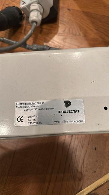 Scherm voor projectie, Enlèvement, Utilisé, Avec écran