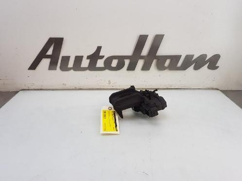 REMKLAUW RECHTS ACHTER BMW 5 serie (F10) (01-2009/10-2016), Auto-onderdelen, Remmen en Aandrijving, BMW, Gebruikt