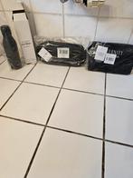 Calvin Klein 2 toilettassen en 1 fles Davidoff-jam, Handtassen en Accessoires, Toilettassen, Ophalen of Verzenden