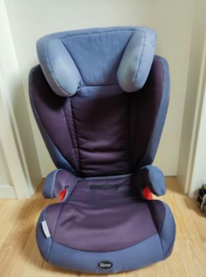 Rehausseur Römer 15-36kg (Britax), Kinderen en Baby's, Autostoeltjes, Gebruikt, Romer, 15 t/m 36 kg, Autogordel, Verstelbare rugleuning