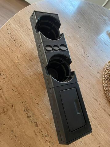 Bmw e36 bekerhouder beschikbaar voor biedingen