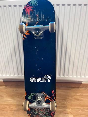 Enuff skateboard met bescherming beschikbaar voor biedingen