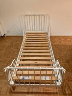 Kinderbed van wit metaal + lattenbodem, Kinderen en Baby's, Ophalen, Zo goed als nieuw, Lattenbodem