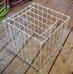 Cage  de présentation, Enlèvement, Comme neuf