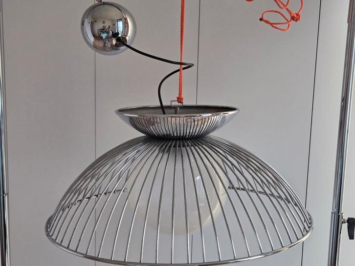Zware massief stalen en chrome disign hanglamp, Huis en Inrichting, Lampen | Kroonluchters, Zo goed als nieuw, Metaal, Ophalen of Verzenden