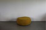 1x Montis Edam PoefOkergeel Stof, Niet ingevuld, Ophalen of Verzenden, Zo goed als nieuw, 75 tot 100 cm