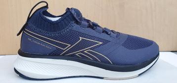 Basket reebok running 37.5 disponible aux enchères